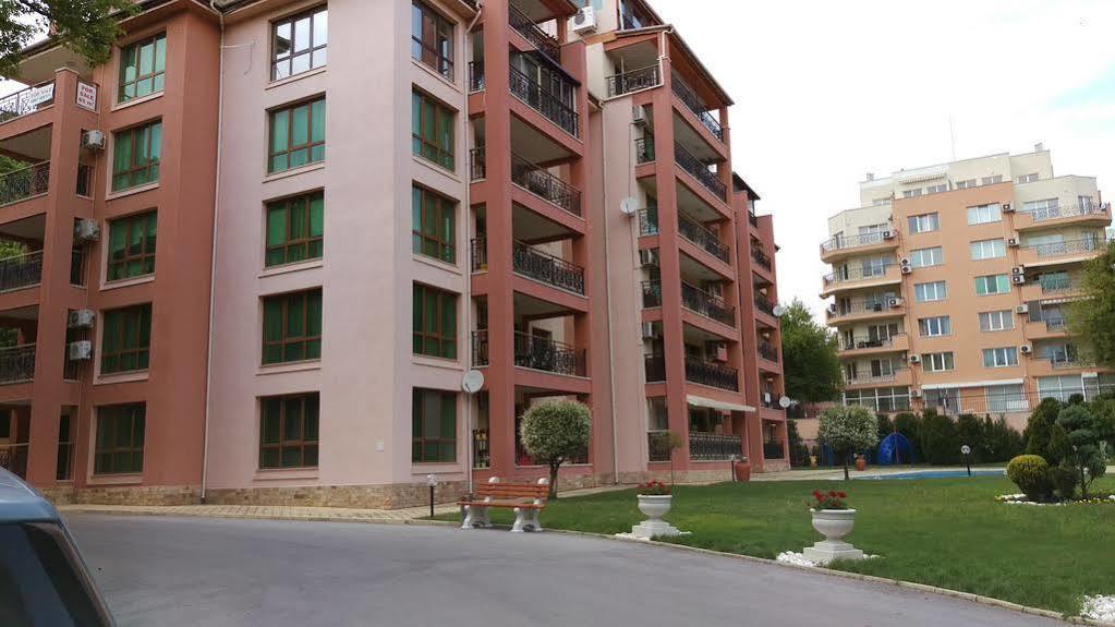 Luxury Sunrise Complex Apartment Golden Sands Ngoại thất bức ảnh